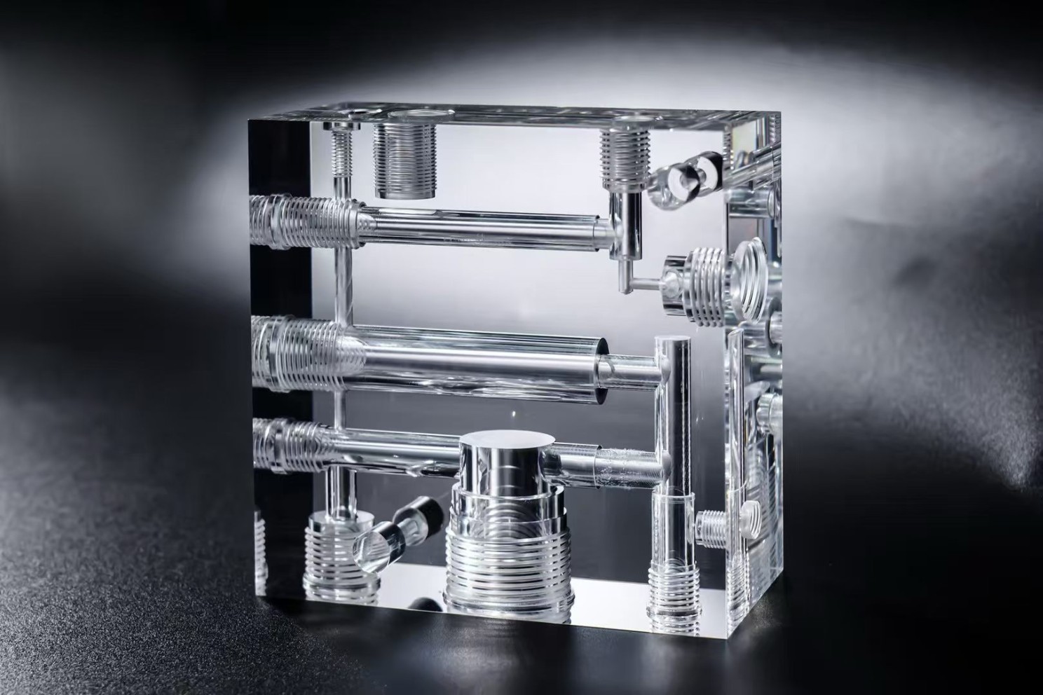 Acrylic parts with precision and high smoothness.jpg